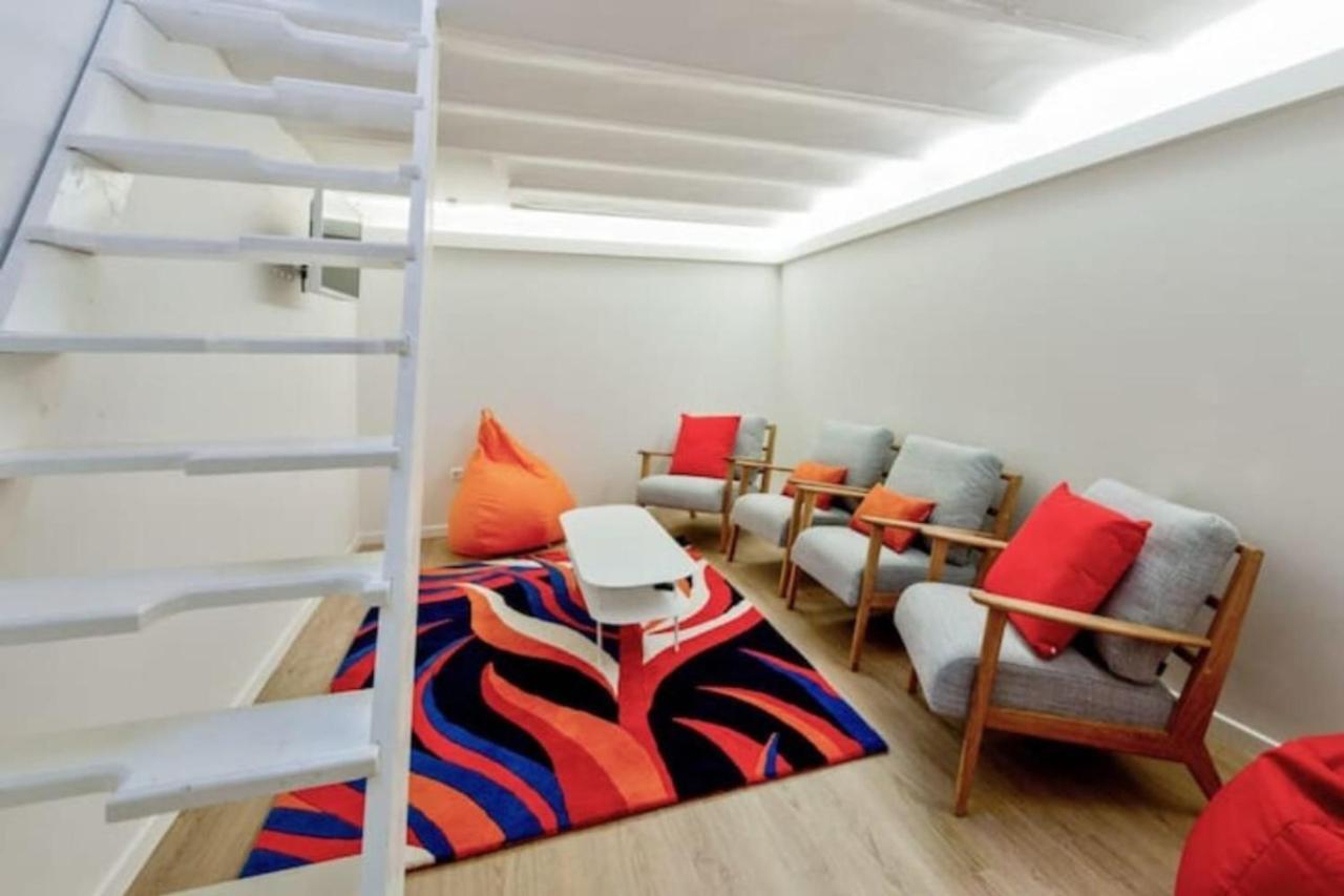 Cozy 2 Bedroom Apartment In Παρίσι Εξωτερικό φωτογραφία