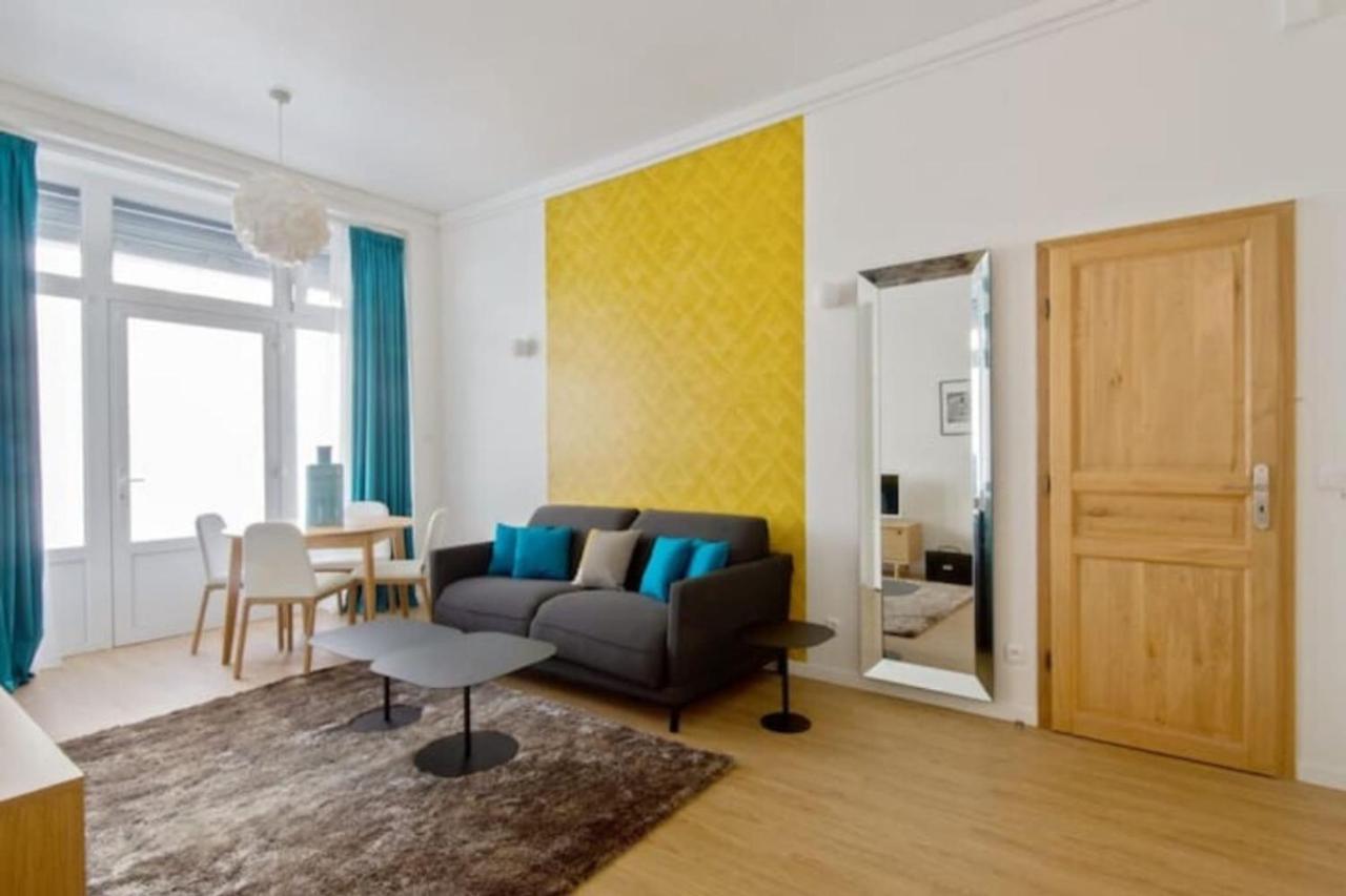 Cozy 2 Bedroom Apartment In Παρίσι Εξωτερικό φωτογραφία